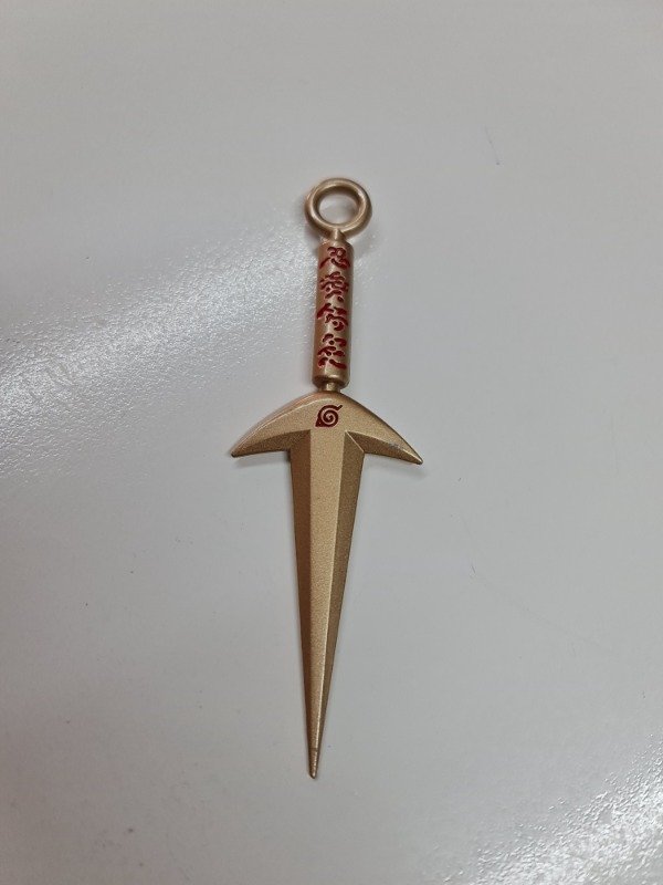 Producto - Llavero Kunai Minato dorado