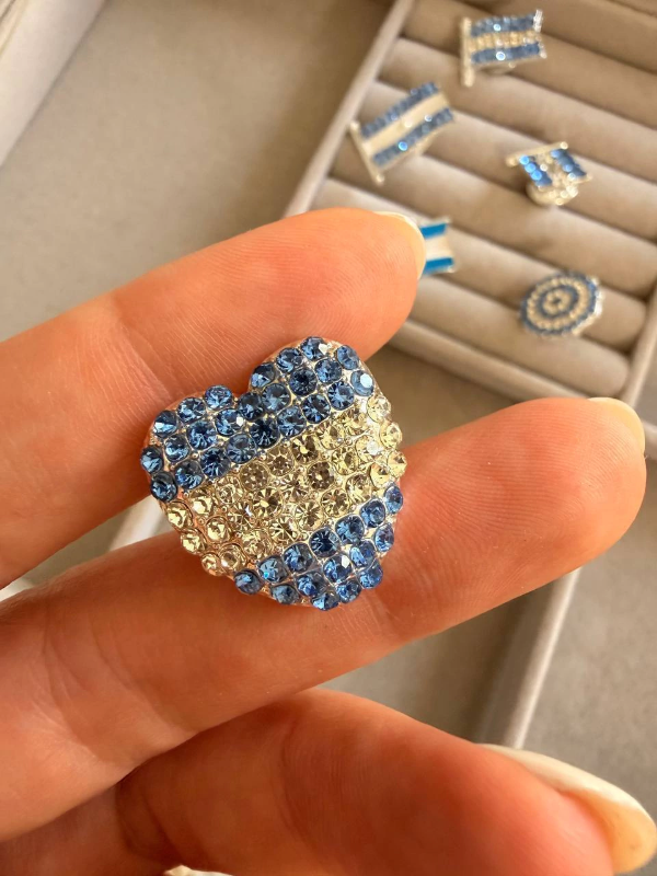 Producto - Escarapela corazon