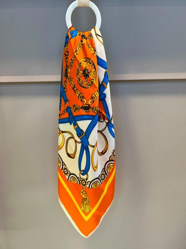 Producto - Pañuelo Isra Naranja - M