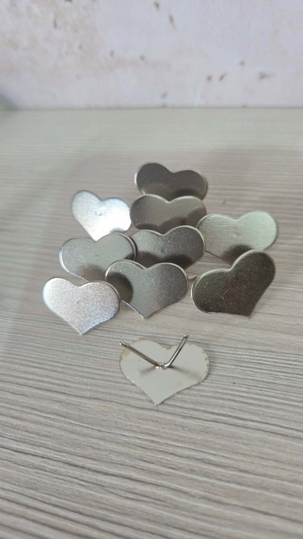 Producto - Aplique corazón con pinché x10