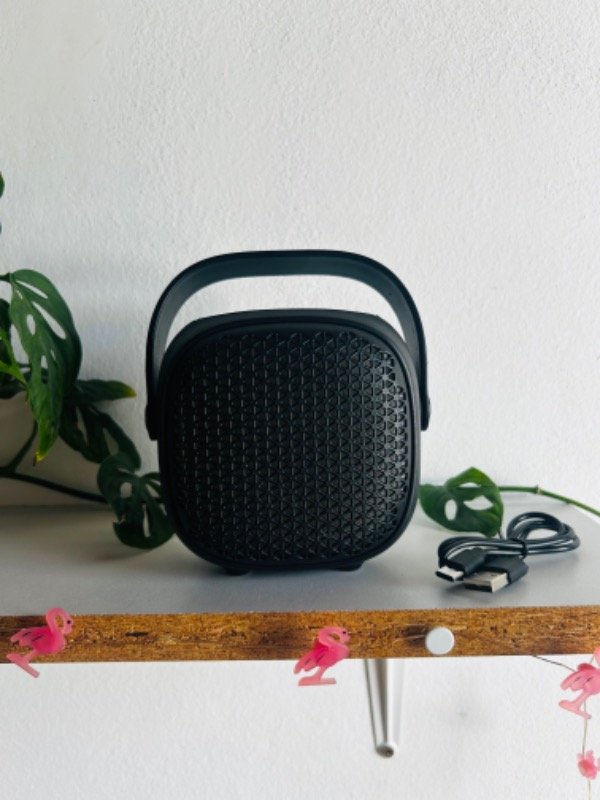 Producto - Parlante Bluetooth con luz (+ colores) - 1
