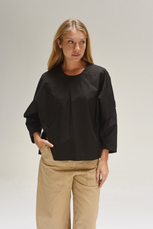 Producto - Top Mito - Negro