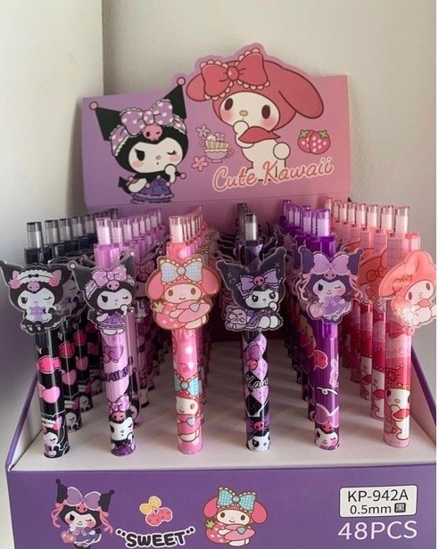 Producto - Promo 12 biromes kuromi capibara