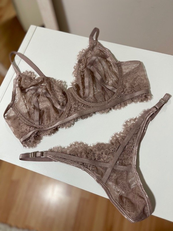 Producto - Conjunto nude aro