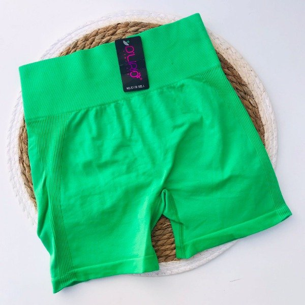 Producto - Short Liso D'lirio (Verde)