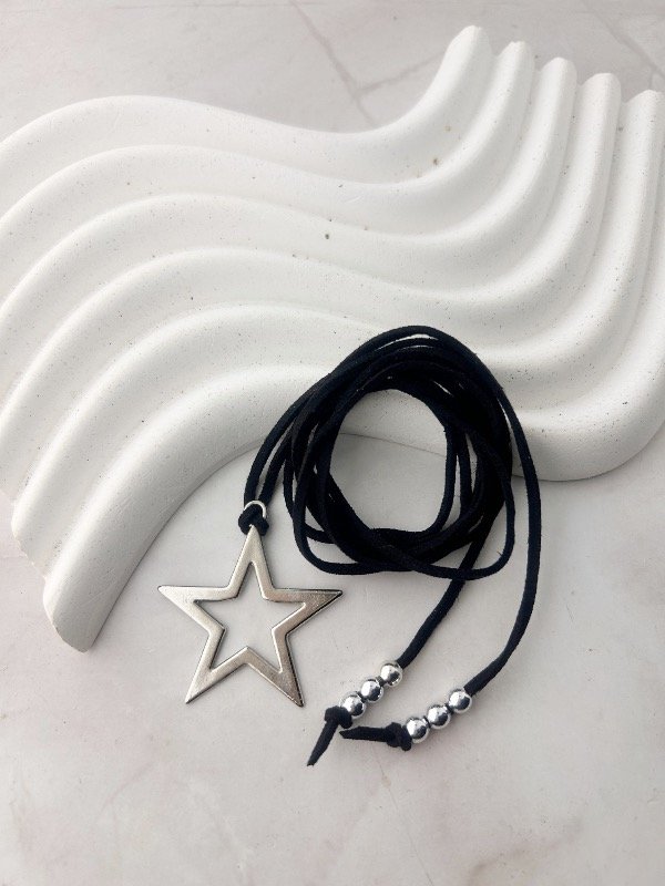 Producto - CHOCKER DE GAMUZA NEGRO 1041