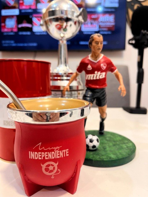 Producto - Mate rojo