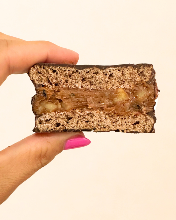 Producto - Alfajor relleno de Dulce de Leche y Nuez x6