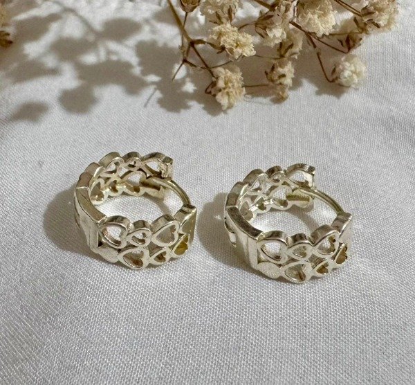 Producto - Aros huggies Mayra