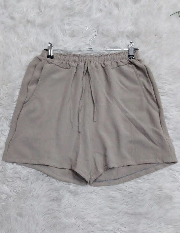 Producto - SHORT LISO " CEY"
