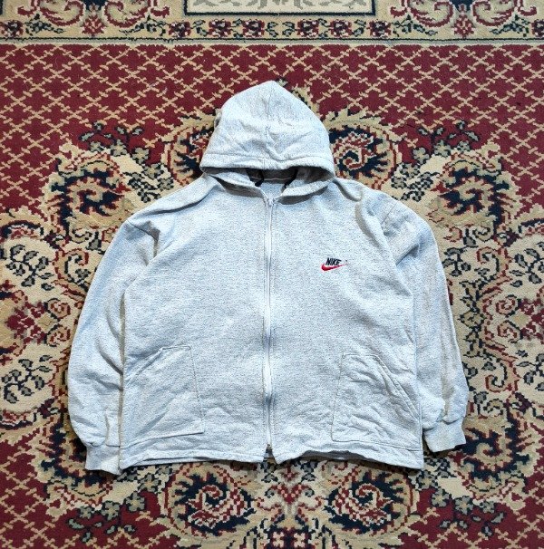 Producto - Campera Nike Retro G