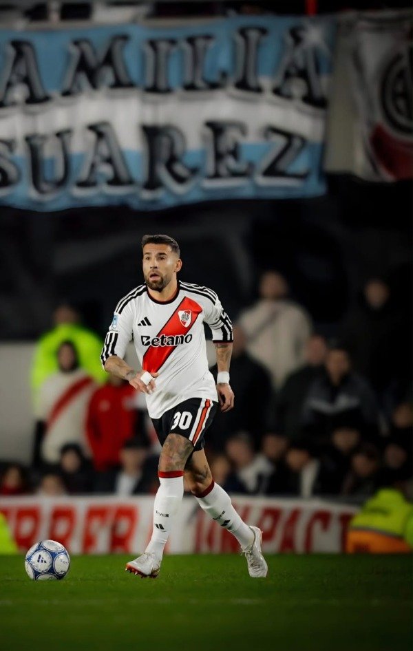 Producto - CAMISETA RIVER PLATE TITULAR 2026/2027 #30 OTAMENDI - 1