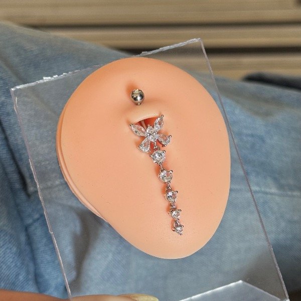 Producto - Piercing de ombligo colgante: mariposa II