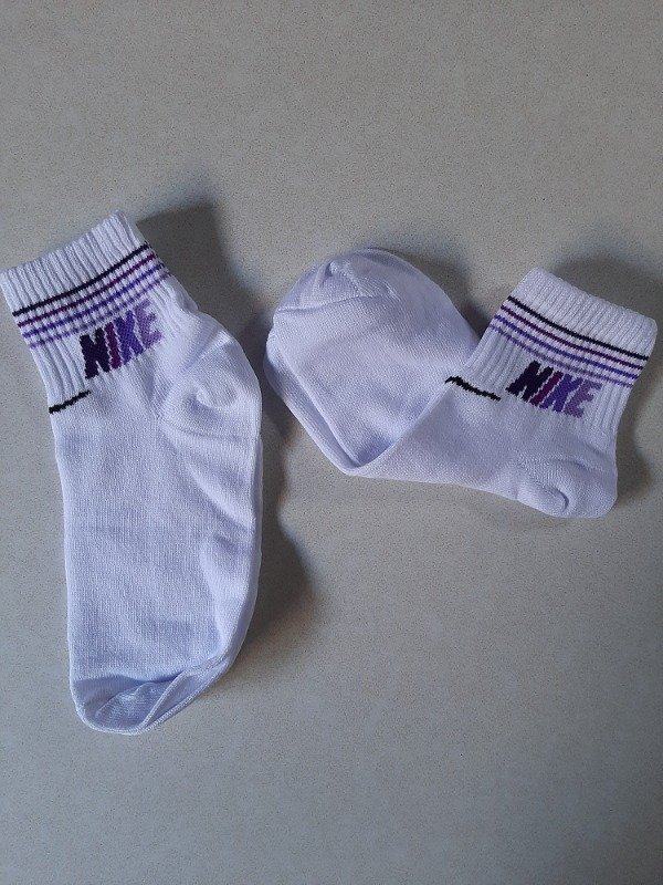 Producto - Soquete alto adulto - Nike rayas violeta degrade