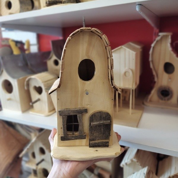 Producto - Casita para pajaritos Detallada de 28 x 25 cm