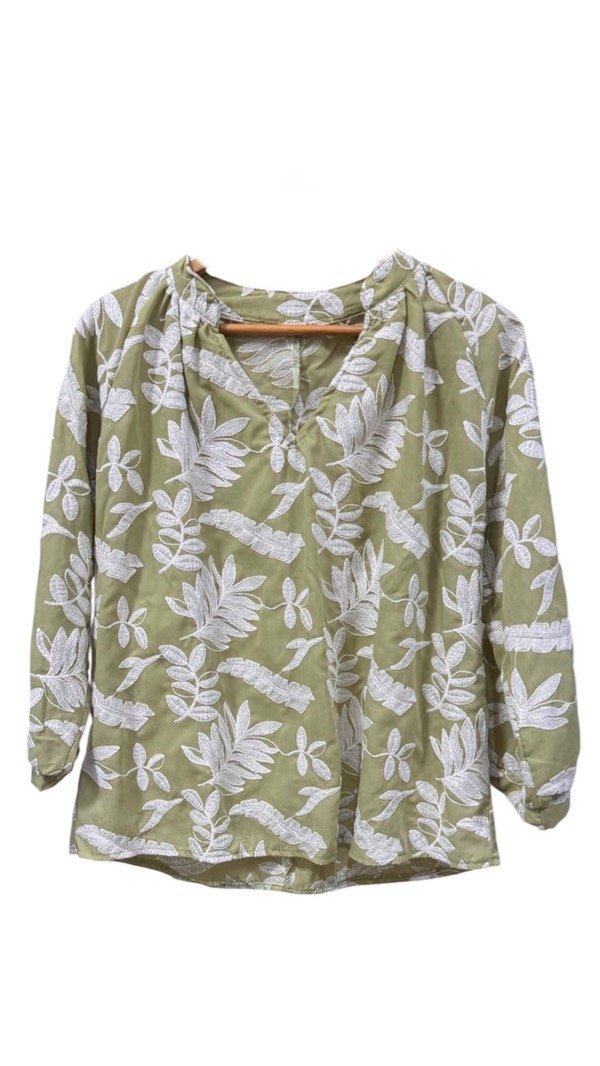 Producto - Blusa pistacho bordado