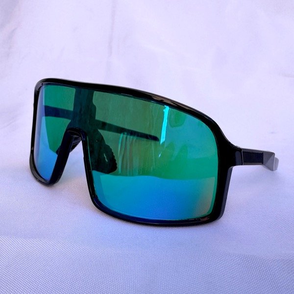 Producto - LENTES DEPORTIVOS GRANDES MARCO NEGRO LENTE VERDE