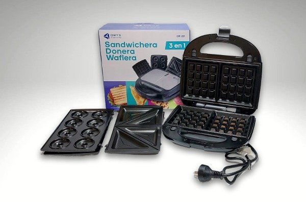 Producto - SANDWICHERA 3 EN 1