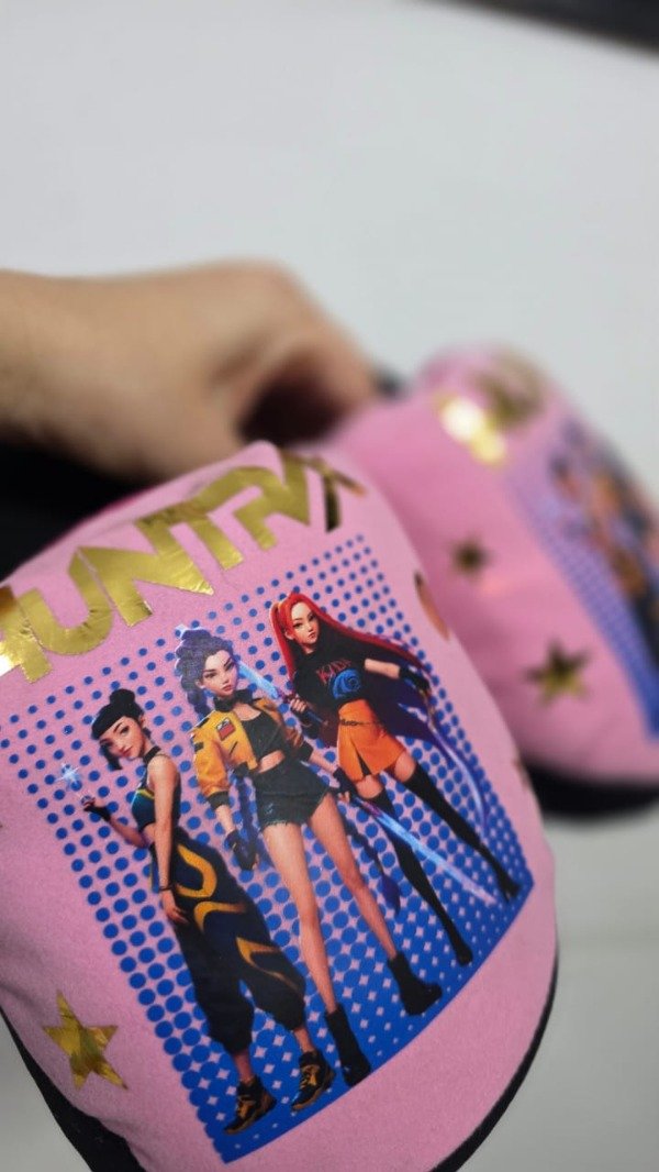 Producto - Pantuflones Guerreras Kpop