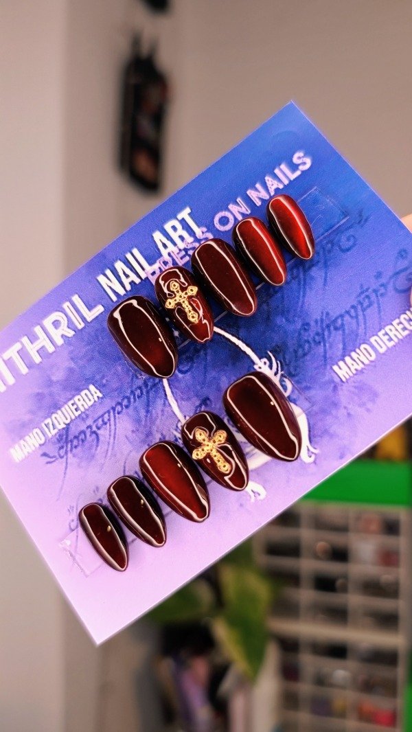 Producto - SET CAT EYE ROJO CRUZ DORADA