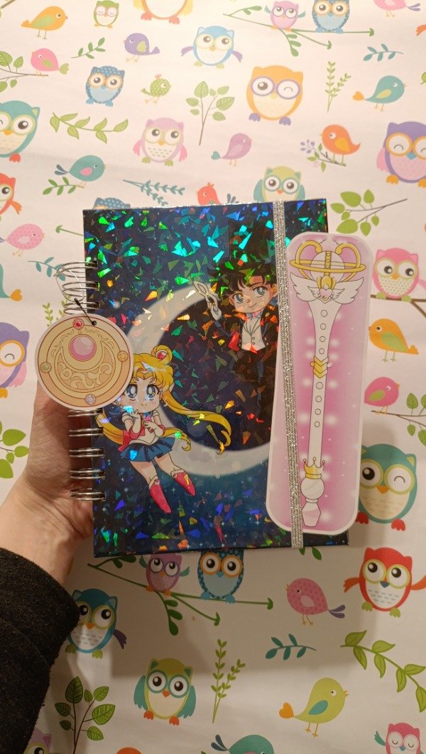 Producto - Agenda o cuaderno Holográfico temático Sailor y Tuxedo