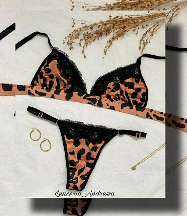 Conjunto bralette con puntilla