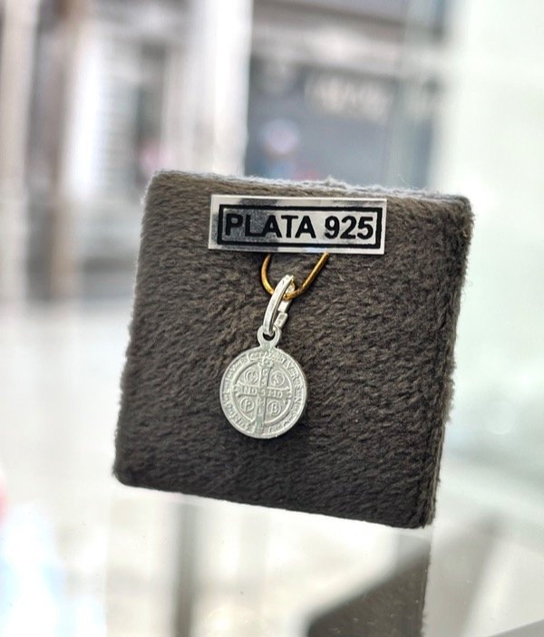 Producto - Medalla san Benito pequeña plata 925 - 1