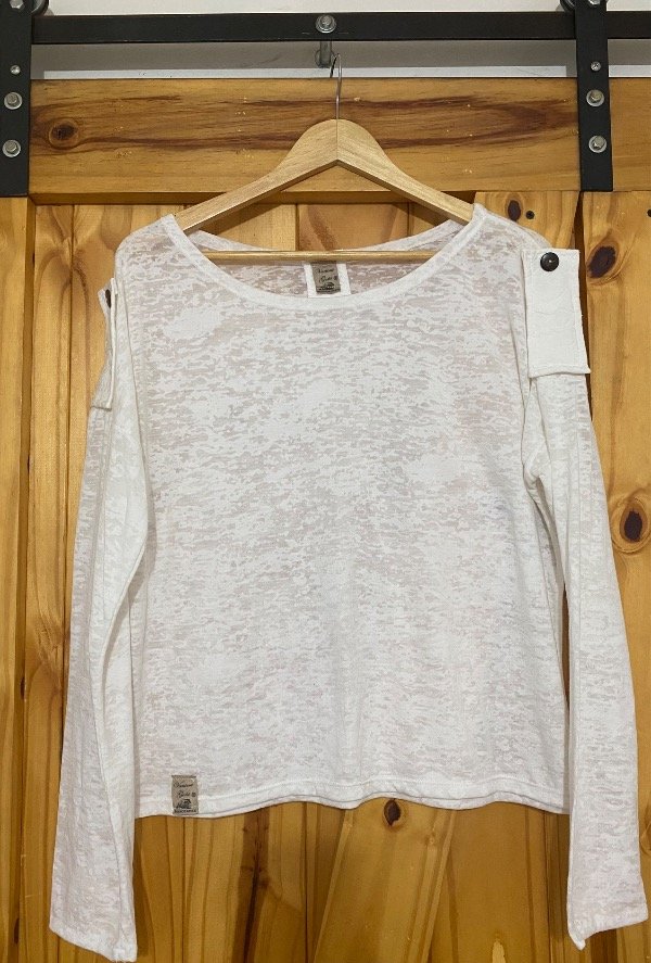 Producto - Remera exclusiva mangas largas