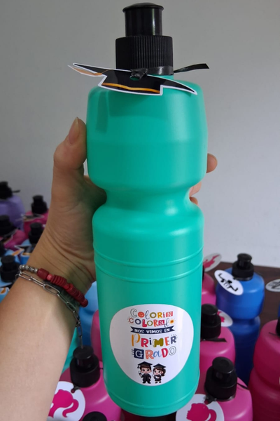 Producto - Botellas con pico antivuelco