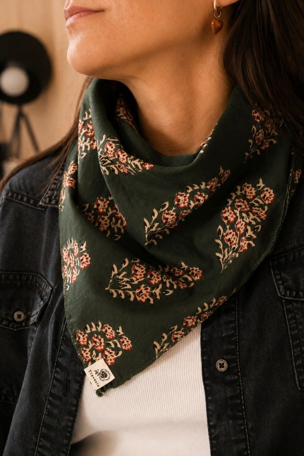 Producto - Pañuelo Verde Inglés