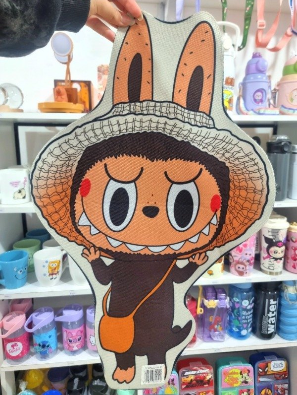 Producto - Alfombra de labubu