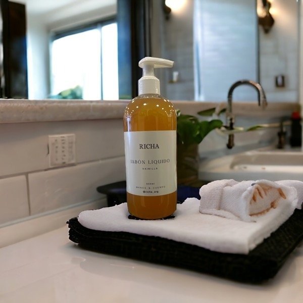 Producto - JABON LIQUIDO GRANDE