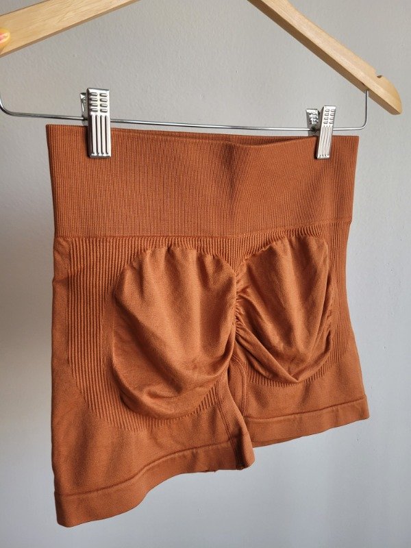 Producto - Short Seamless push Up