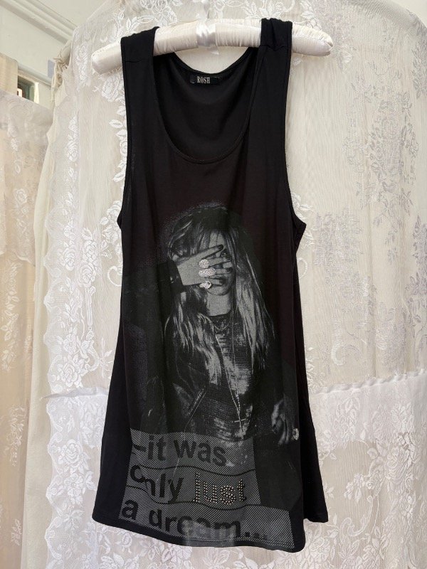 Producto - Musculosa Only a Dream de Rosh Talle M/L