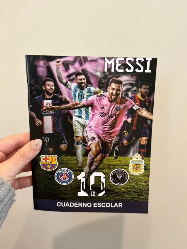 Producto - CUADERNO MESSI 16X20 RAYADO 24H T/F