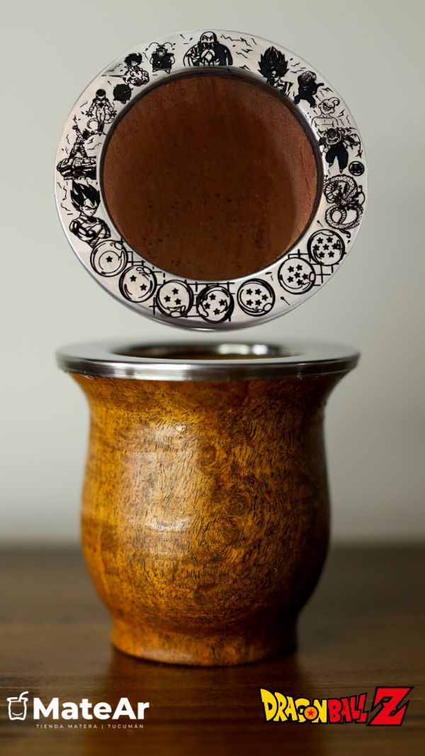 Producto - MATE DRAGON BALL Z -CAMIONERO DE ALGARROBO-