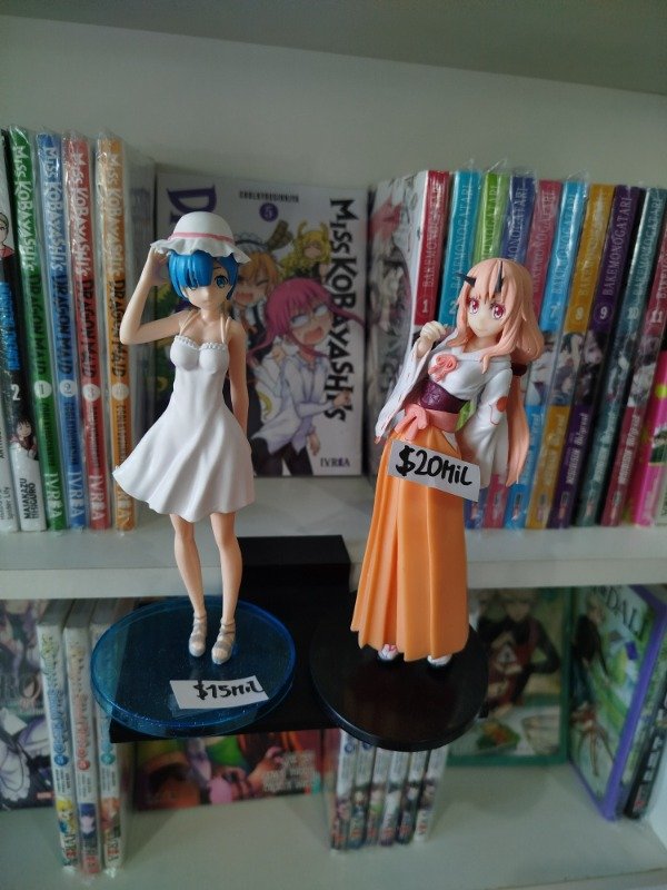 Producto - EXHIBIDOR FLOTANTE FIGURAS CENTRAL