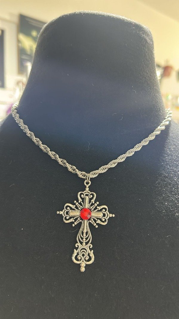 Producto - collar cruz ornamental roja cg5