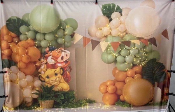 Producto - FONDO REY LEÓN CON FALLA 2X1.50 TEM84