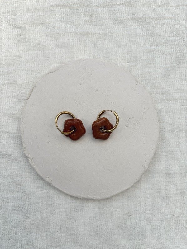 Producto - FLOR CHICA 2 MARRÓN CLARO