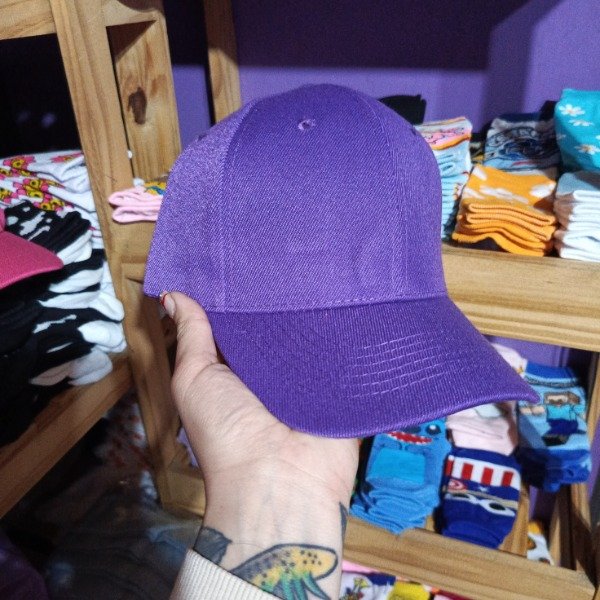 Producto - Gorra violeta