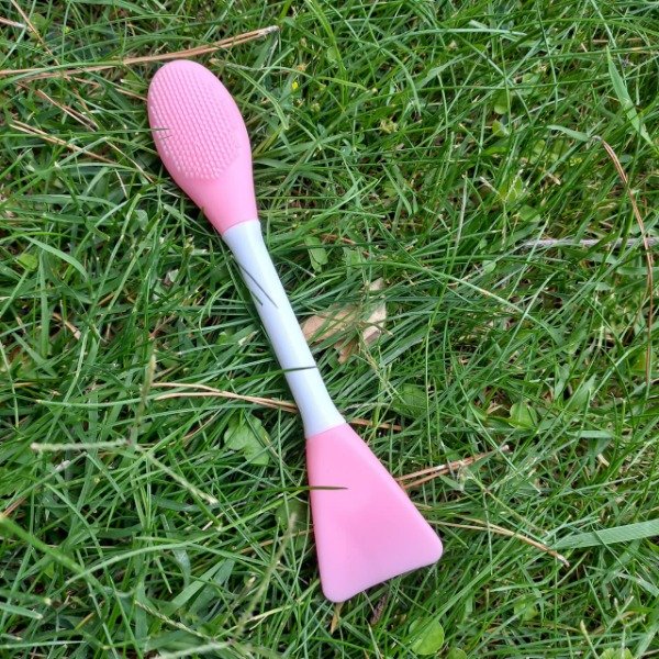 Producto - Pincel silicona doble aplicador + exfoliante