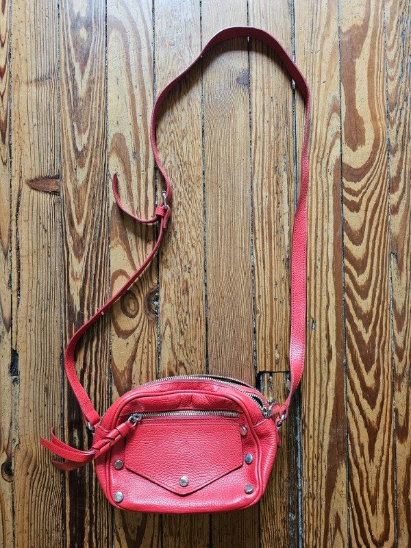 Producto - Bandolera Prüne Roja