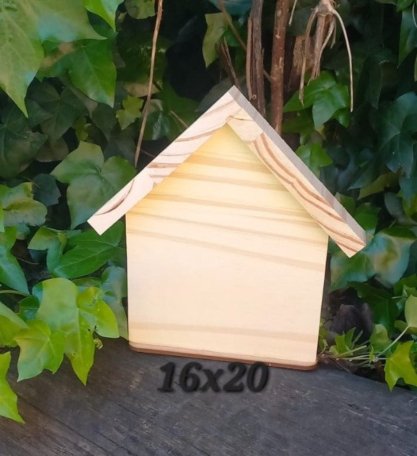 Producto - Casita de pino con techo - 16 x 20 cm