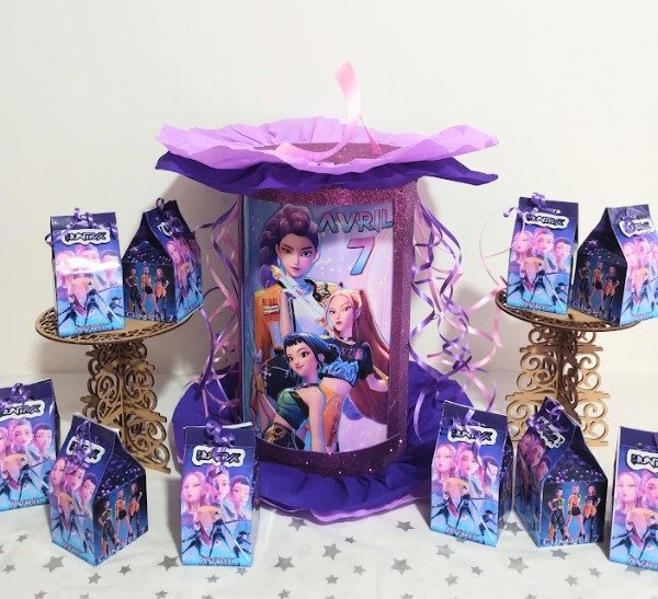 Producto - combo cumpleaños 8 guerreras kpop