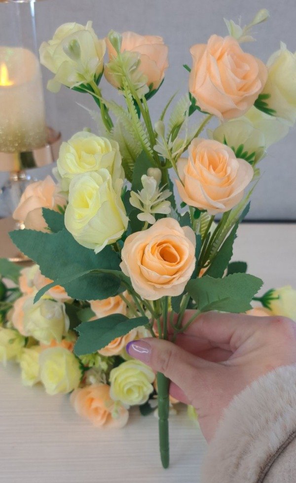 Producto - RAMO ROSAS CHICAS COMBINADAS