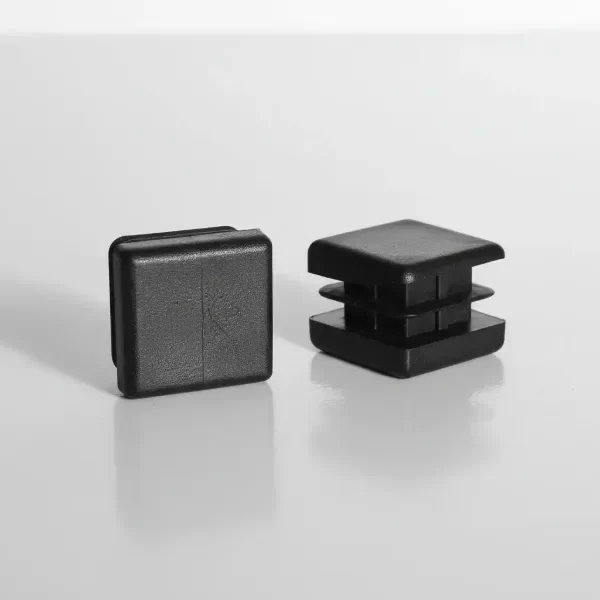 Producto - Regatón Cuadrado Aletado 3/4 pulgadas 20x20