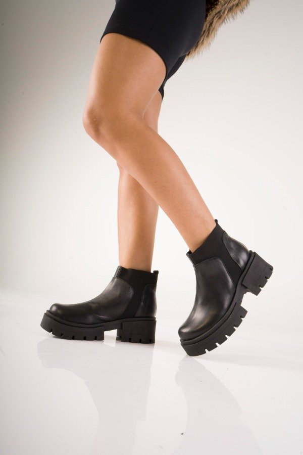 Producto - PRAGA CUERO