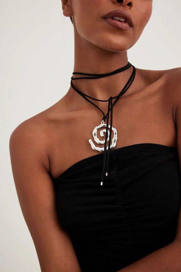 Producto - Collar corbata círculo