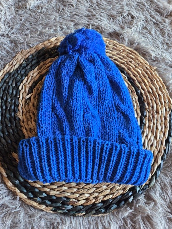 Producto - Gorro Pompón Azul Electrico